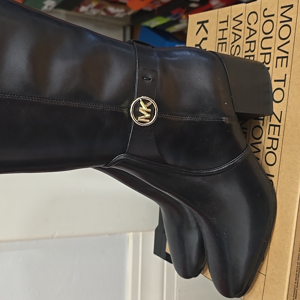Shoes - Picture 3 of 5